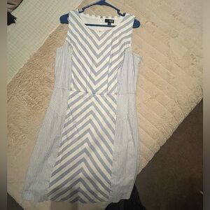 a.n.a Blue‎ Chevron Dress Size Lg